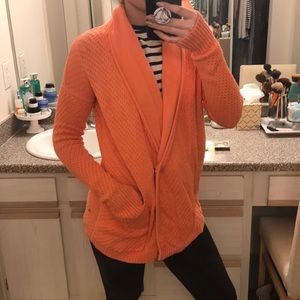 Lululemon sweater, women’s